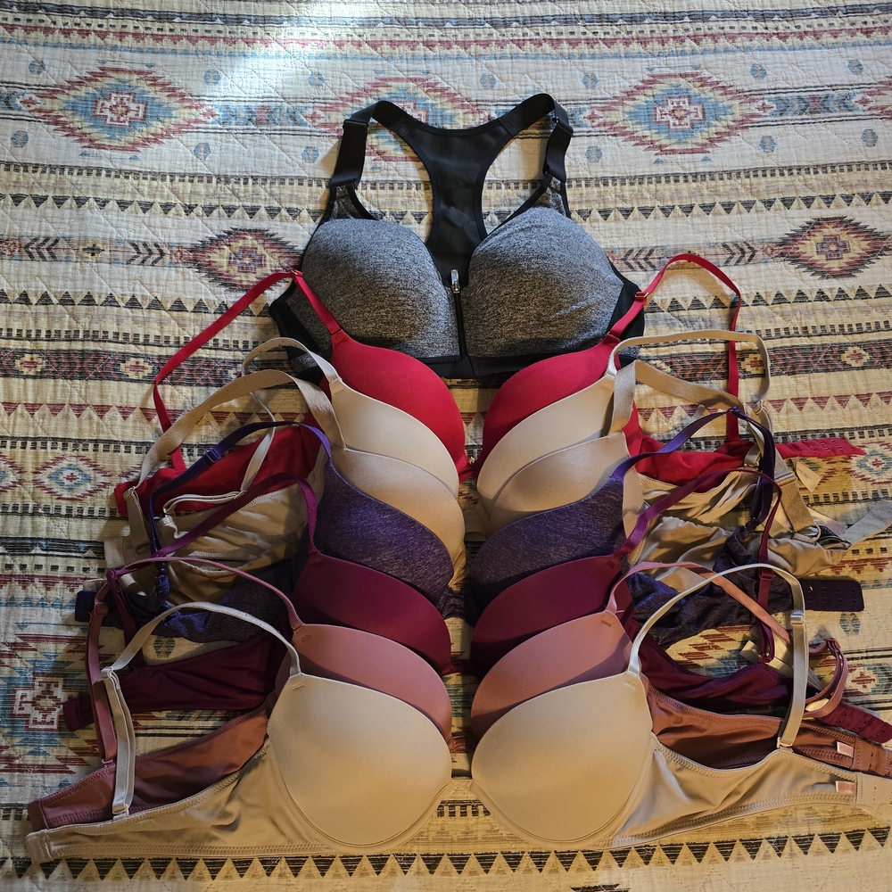 Vs/Pink 36b Bras